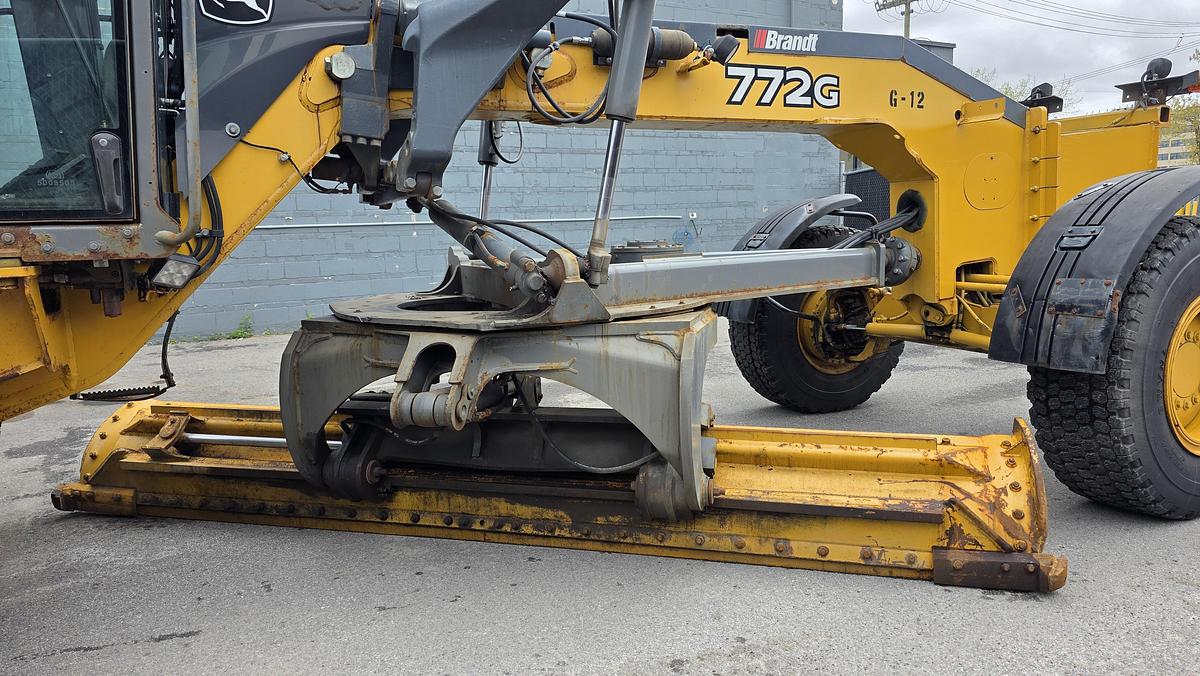 Used 2010 John Deere 772G