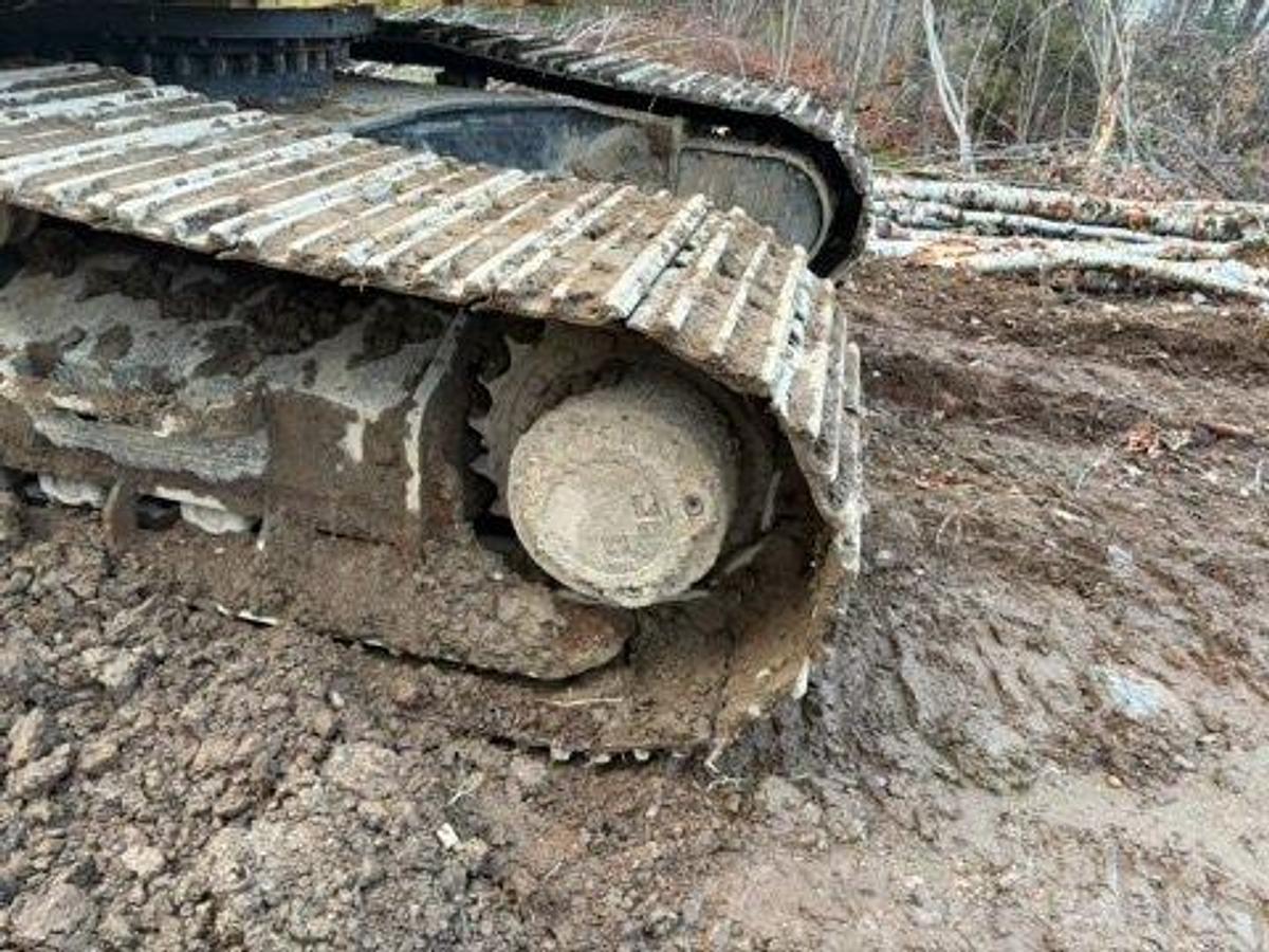 Used 2024 Caterpillar 330