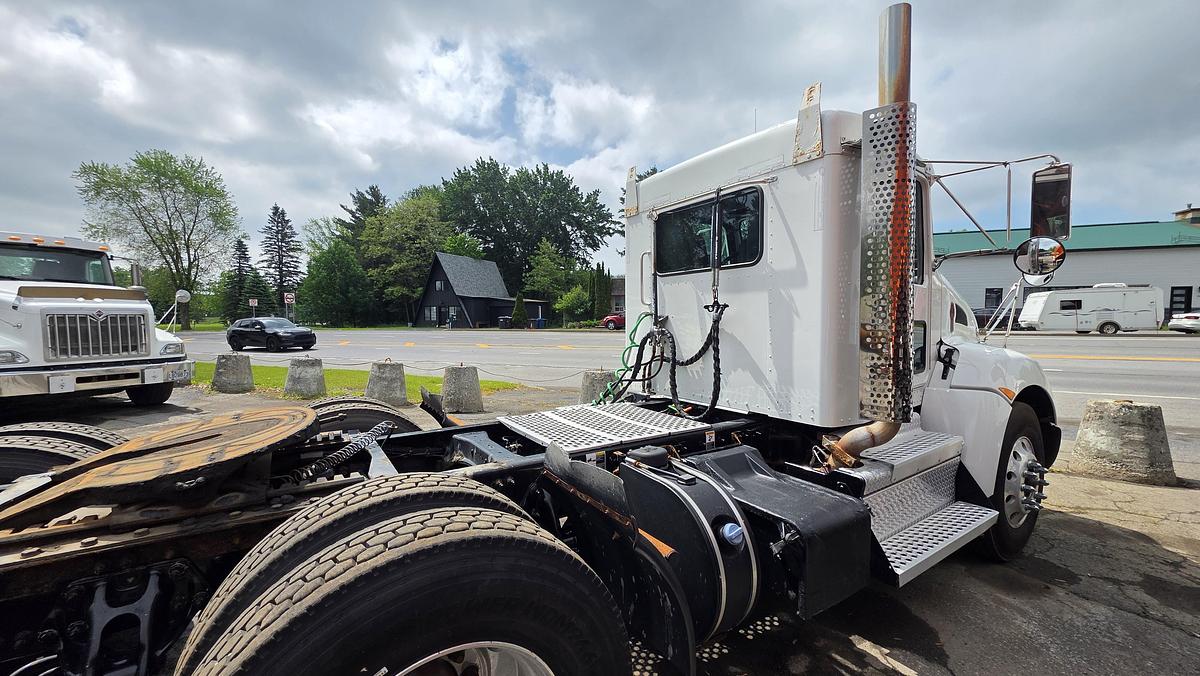Used 2019 Kenworth T370