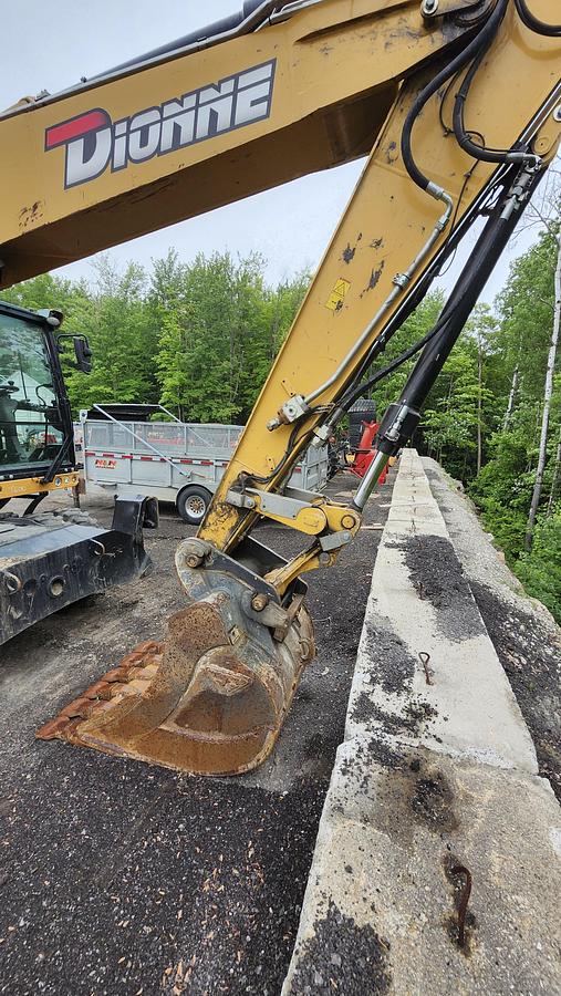 Used 2016 Caterpillar M320F
