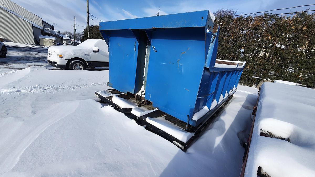 Used 2014 Roll-Off 2 essieux / 2 axles