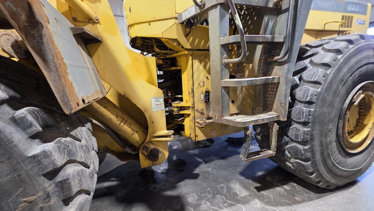 Used 2000 Komatsu WA500