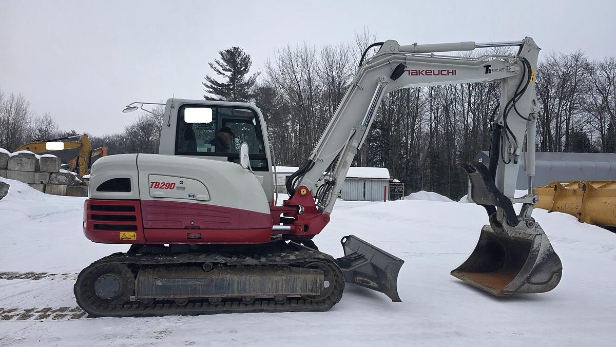 Used 2021 Takeuchi TB290