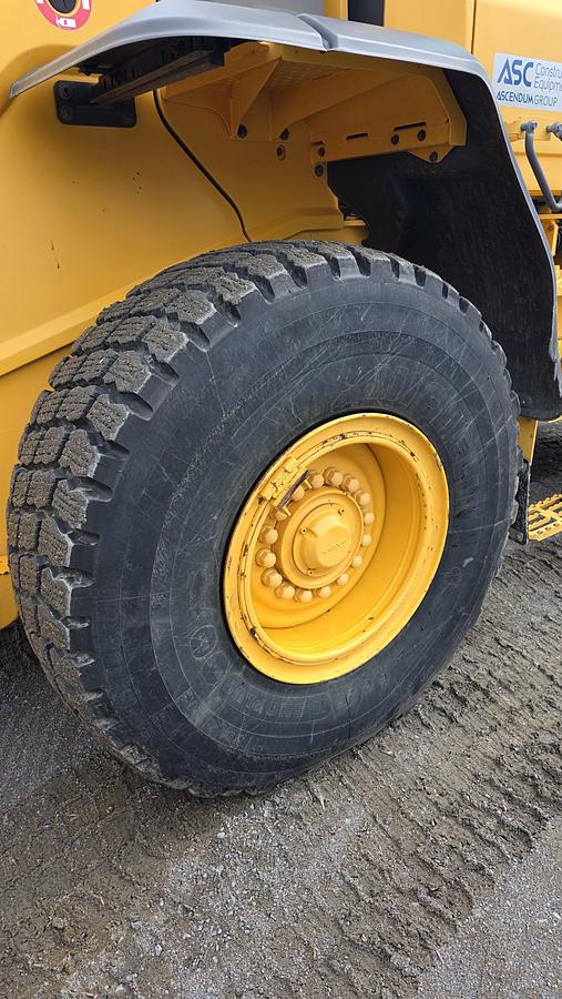 Used 2015 Volvo L90H