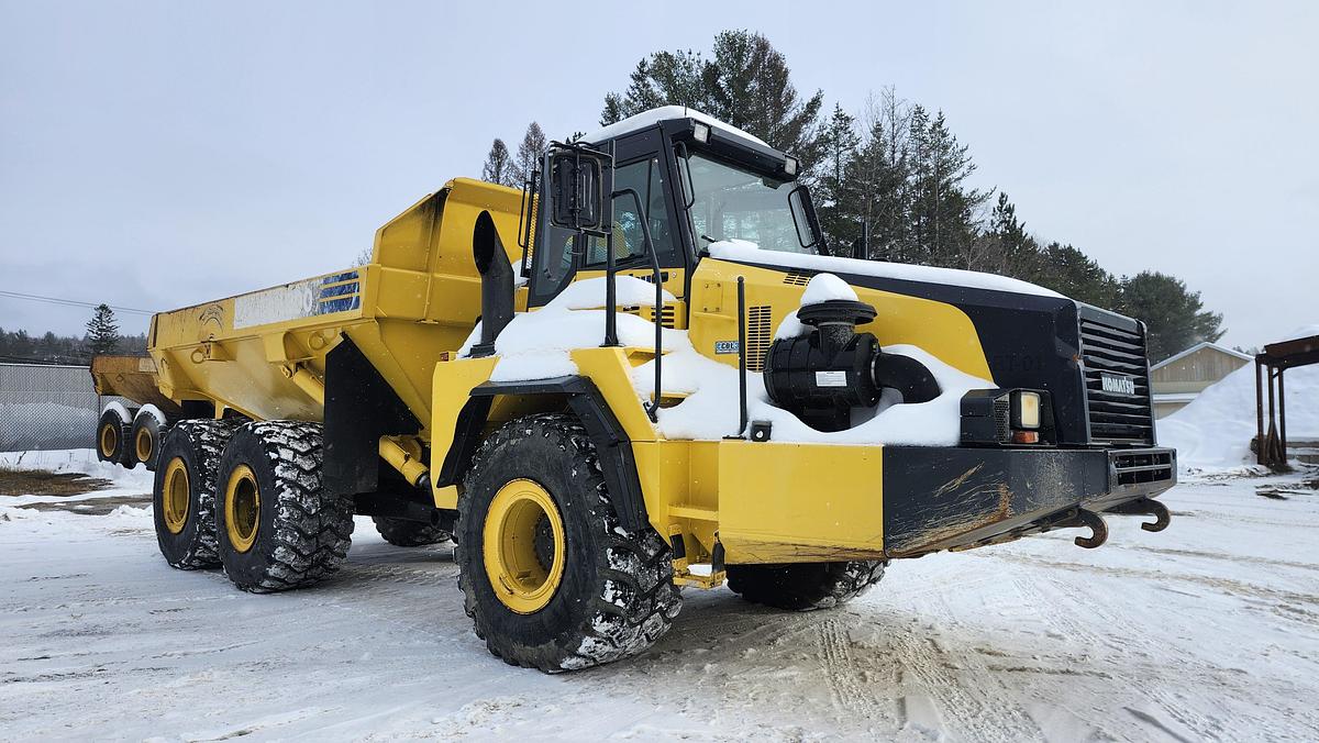 Used 2010 Komatsu HM300