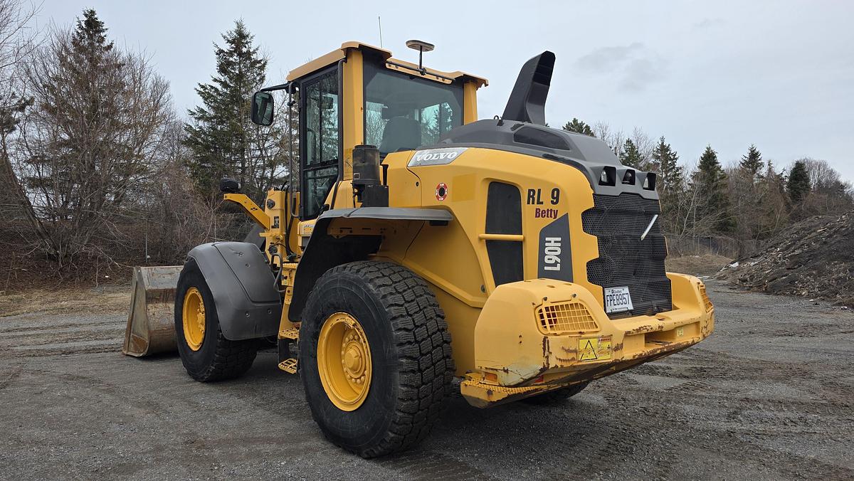 Used 2015 Volvo L90H