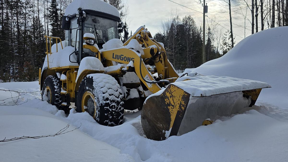 Used 2016 Liugong 835-III