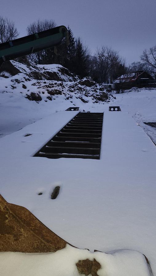 Used 2004 Landoll 3 axles / 24 + 5 feet