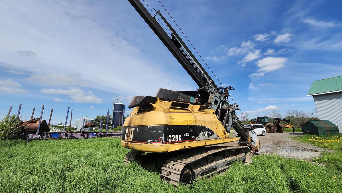 Used 2008 Caterpillar 320C FM