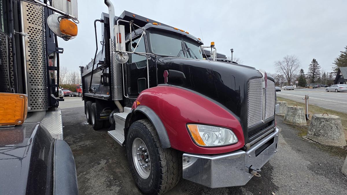 Used 2013 Kenworth T440