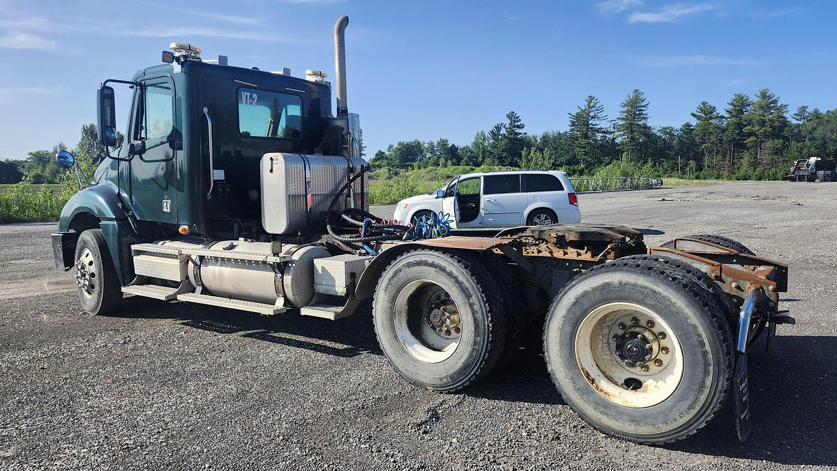 Used 2009 Freightliner Columbia