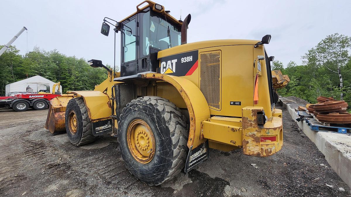 Used 2009 Caterpillar 938H