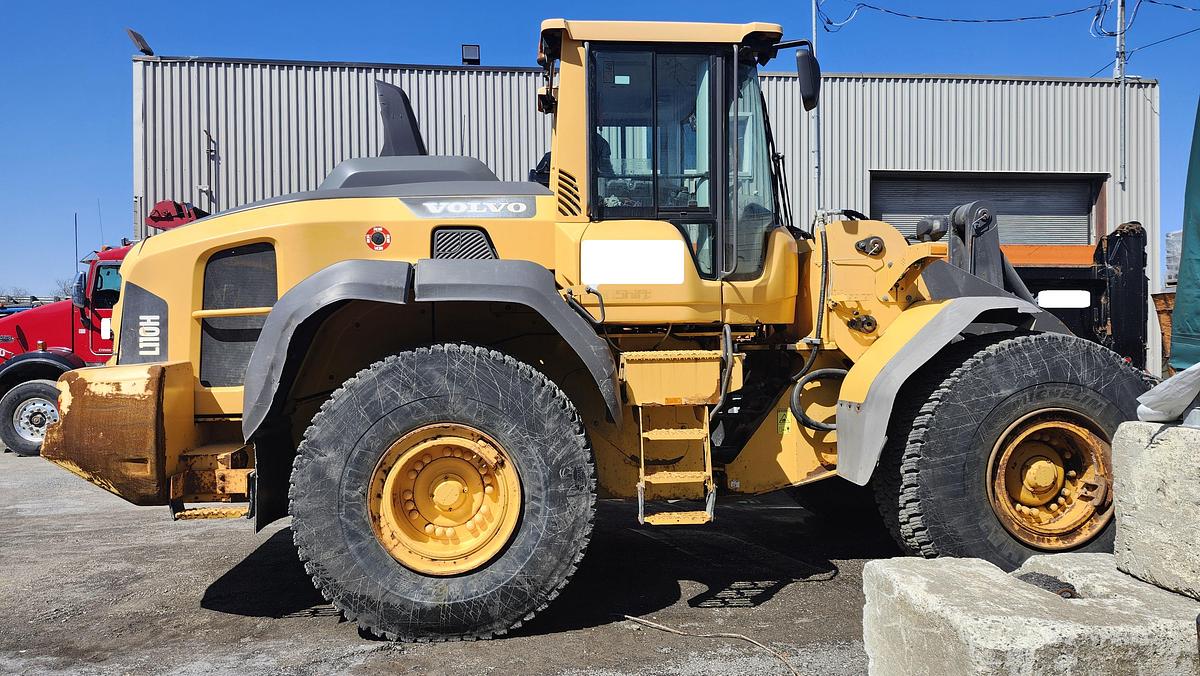 Used 2017 Volvo L110H