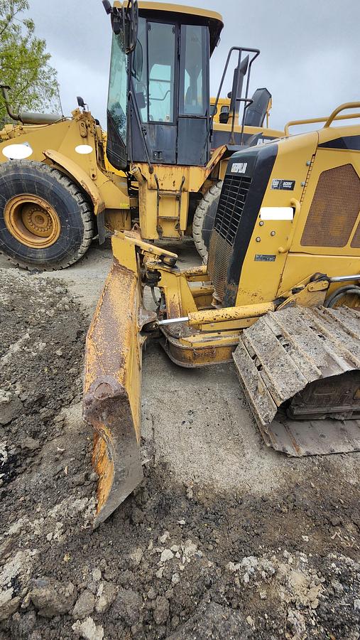 Used 2011 Caterpillar D4K LGP