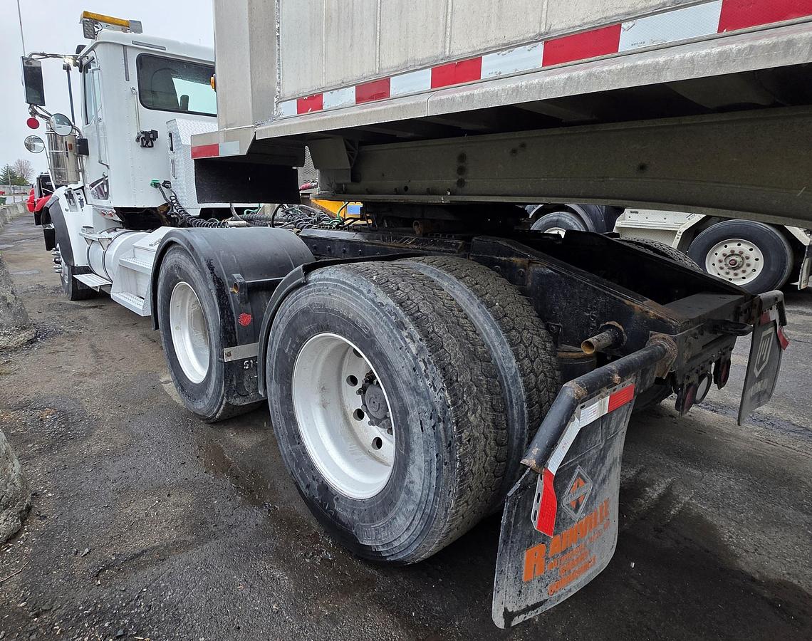 Used 2011 International Paystar 5000
