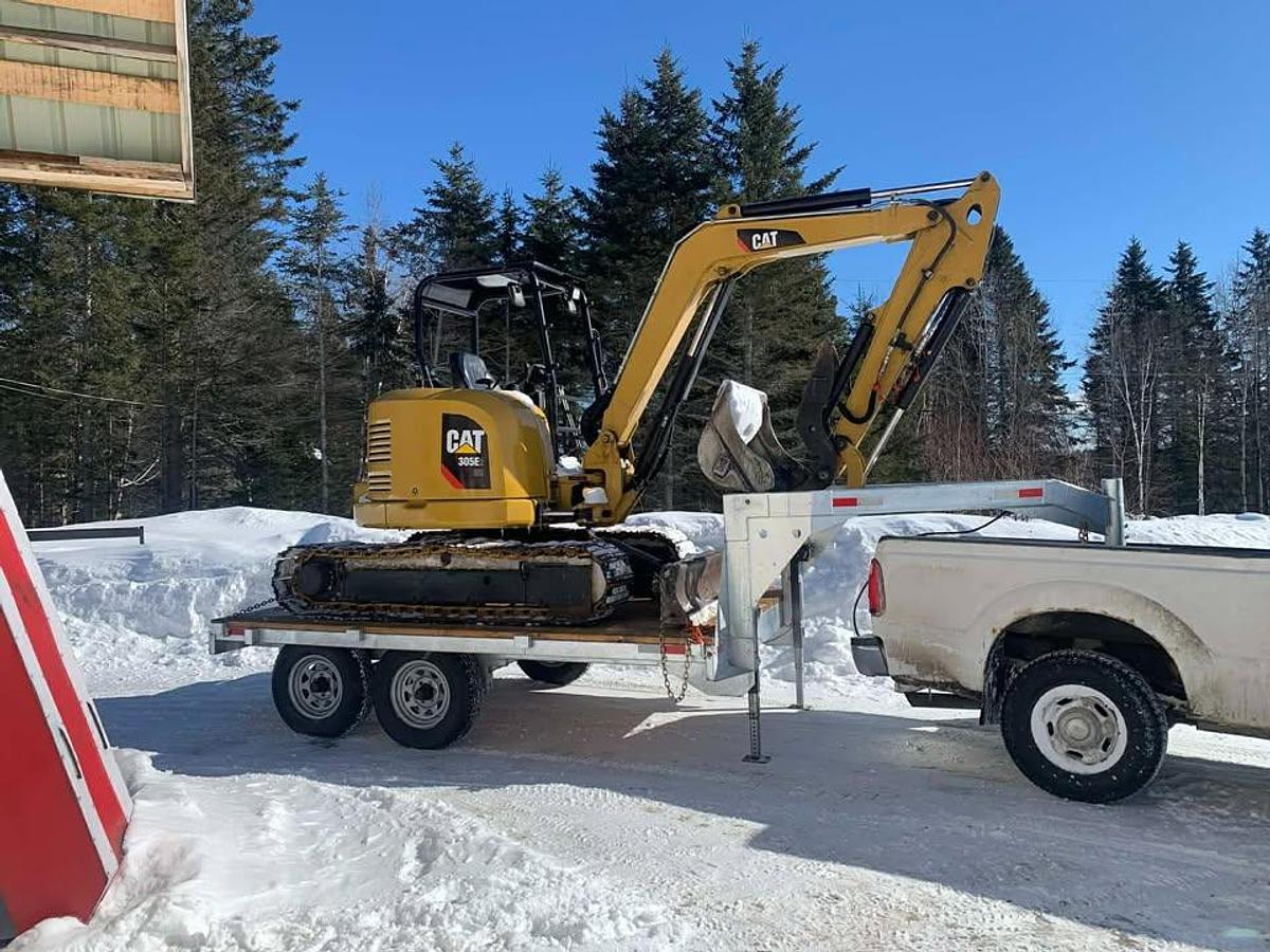 Used 2017 Caterpillar 305 E2