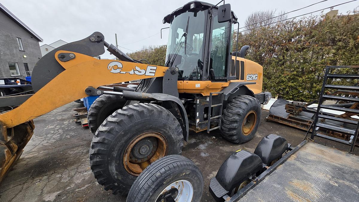Used 2017 Case 621G