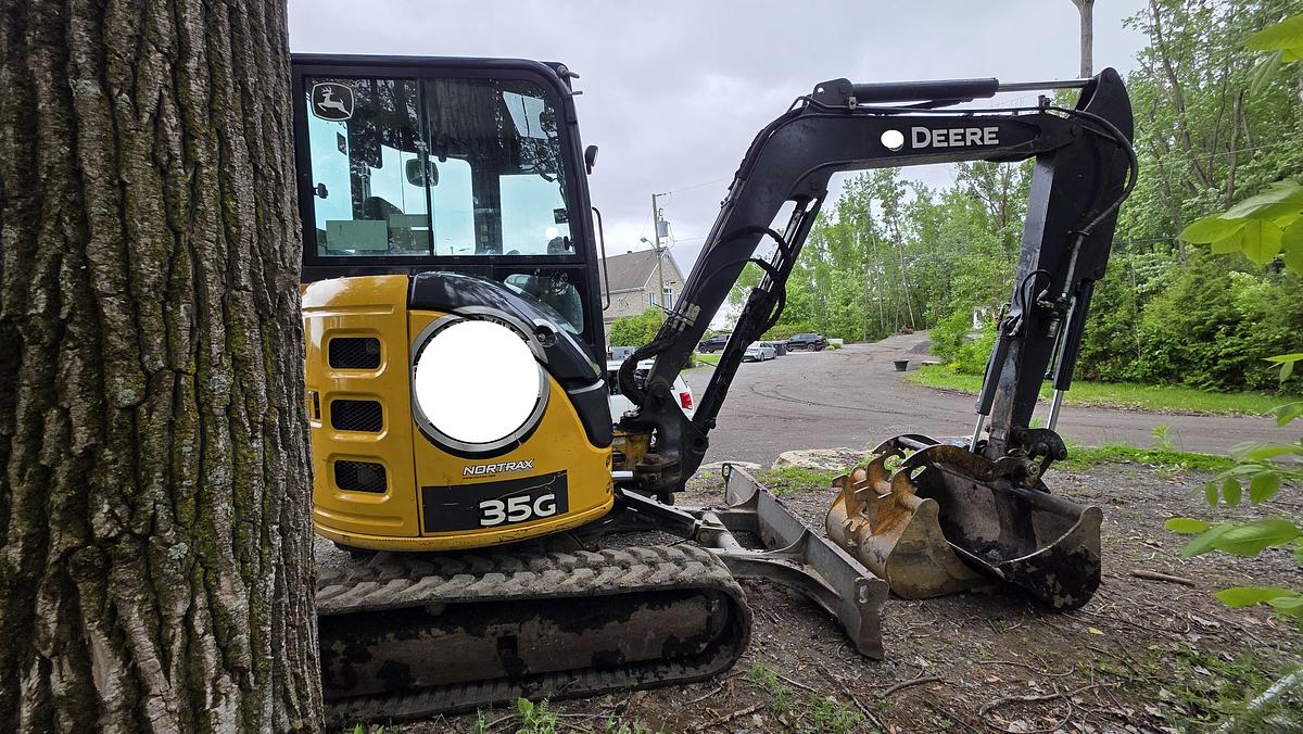 Used 2015 John Deere 35G