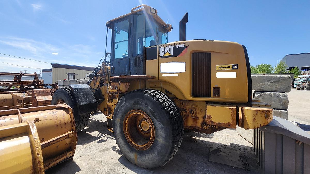 Used 2012 Caterpillar 930H