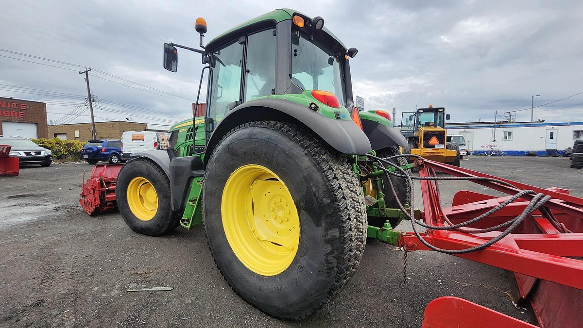 Used 2014 John Deere 6105M