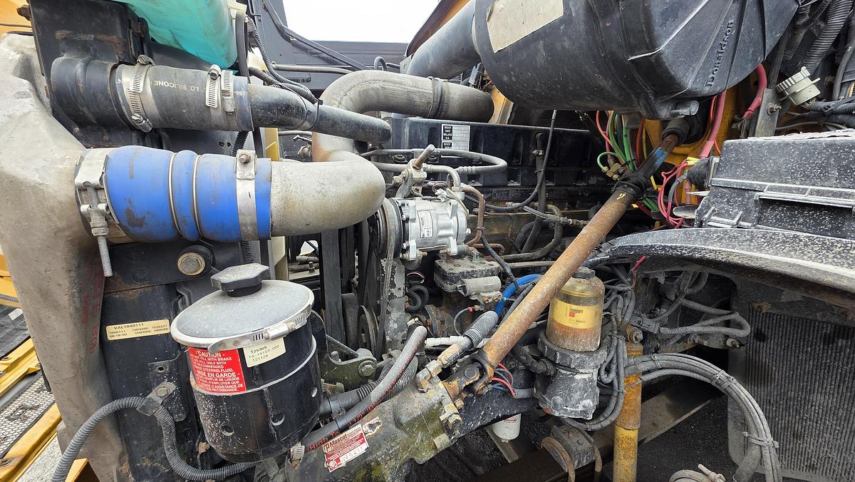 Used 2001 Sterling Shunter