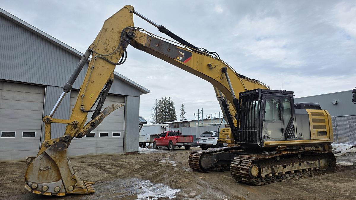 Used 2016 Caterpillar 330F