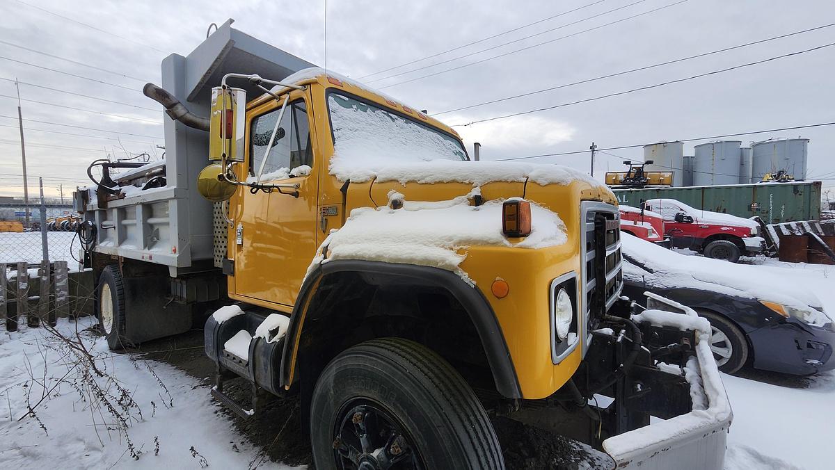 Used 1986 International S1900