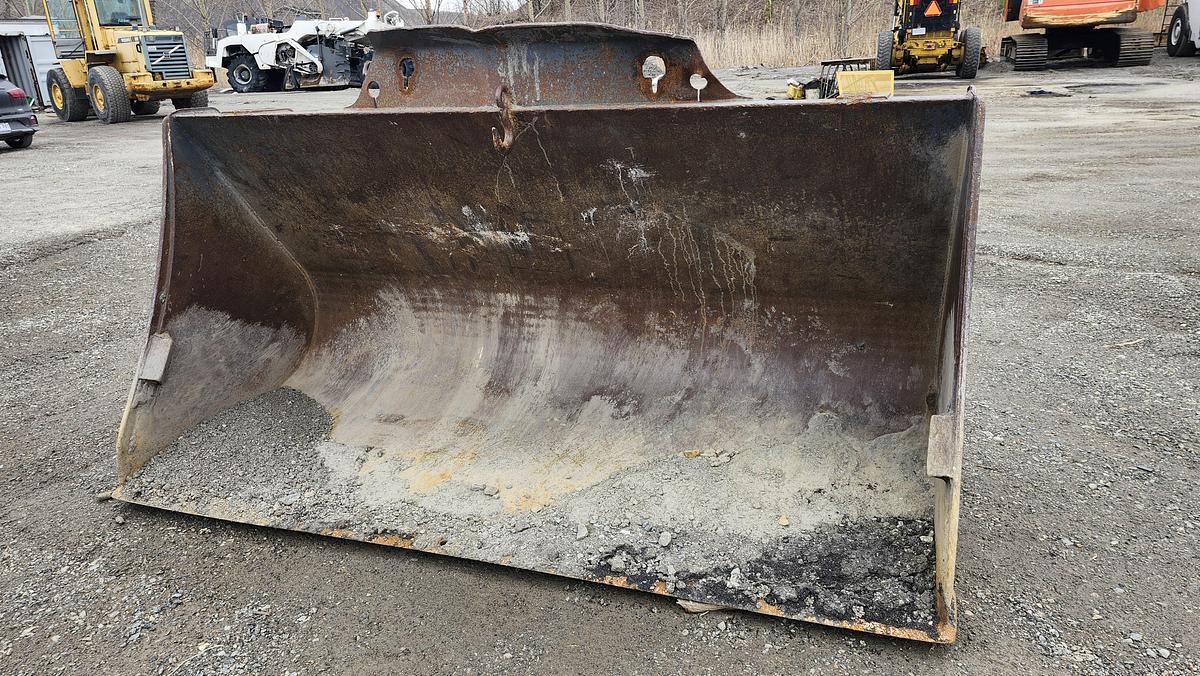 Used 2001 Volvo L90D