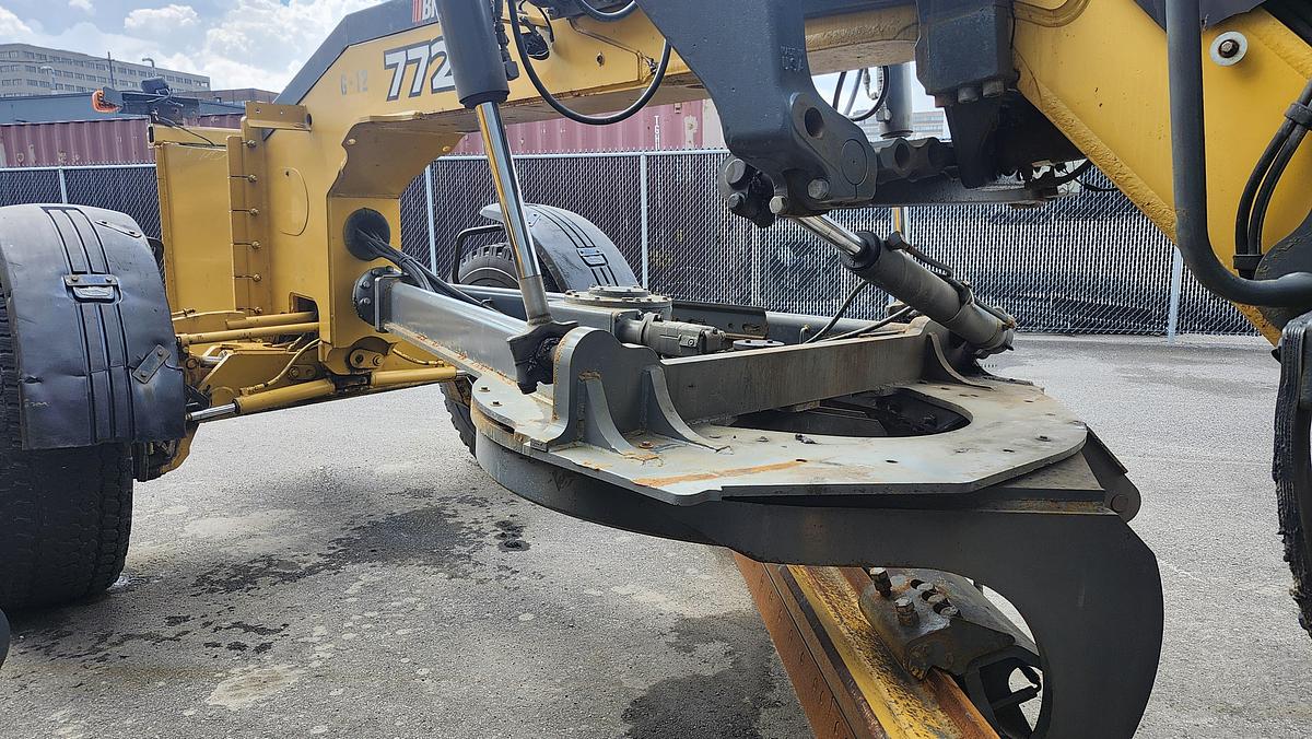 Used 2010 John Deere 772G