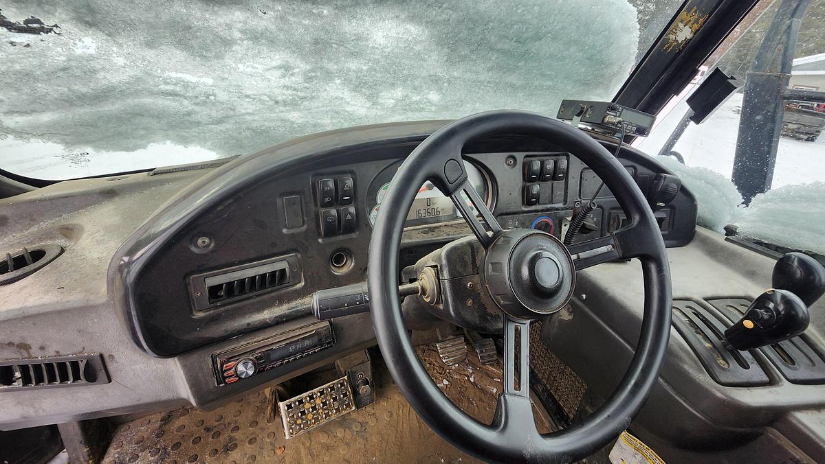 Used 2007 Caterpillar 730