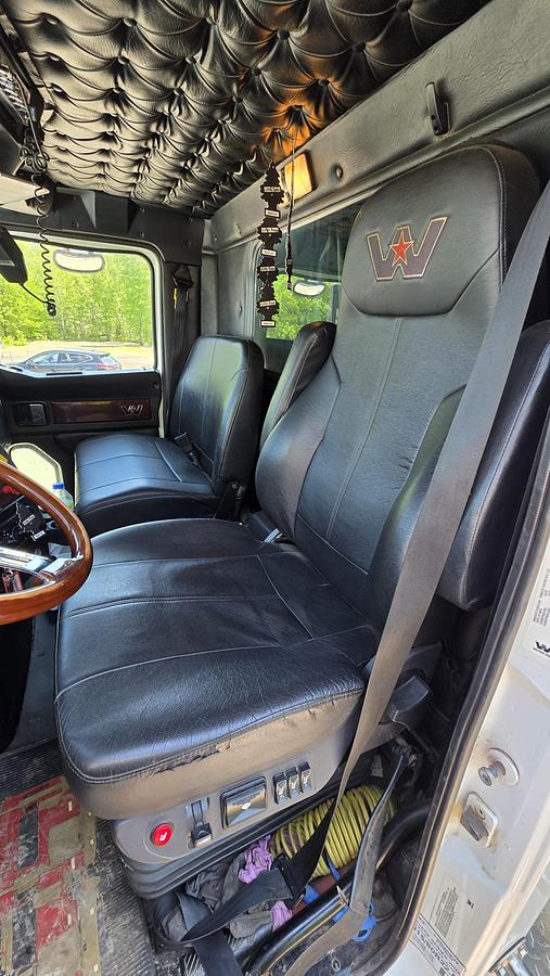 Used 2019 Western Star 4700SF