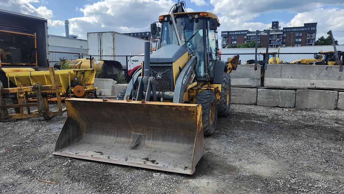 Used 2011 John Deere 410J
