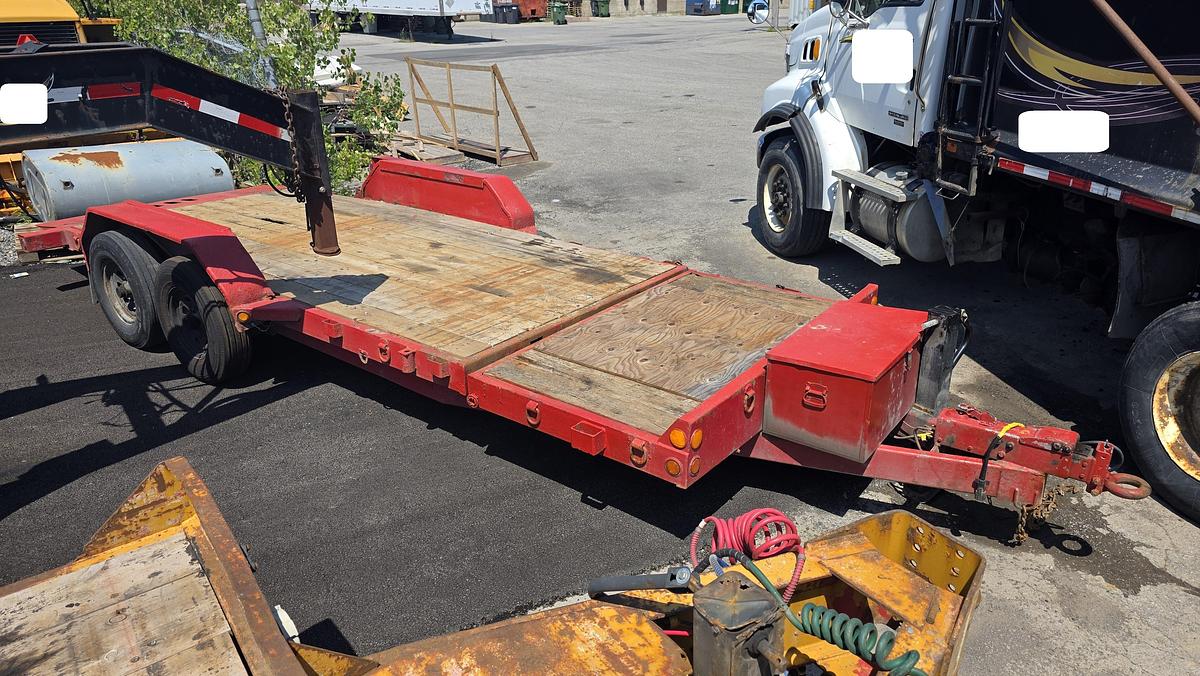 Used 2008 Anderson 2 single axles