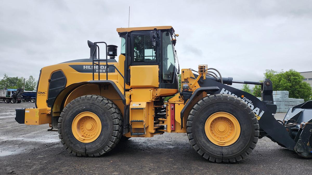 Used 2023 Hyundai HL960A HDXT