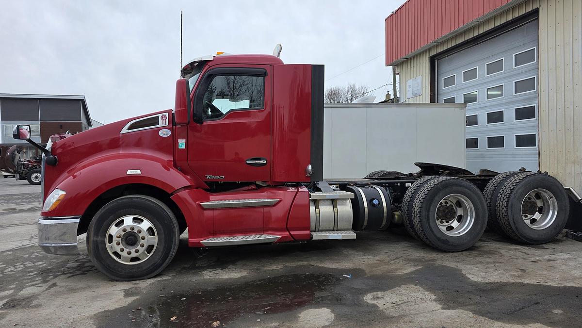 Used 2018 Kenworth T680
