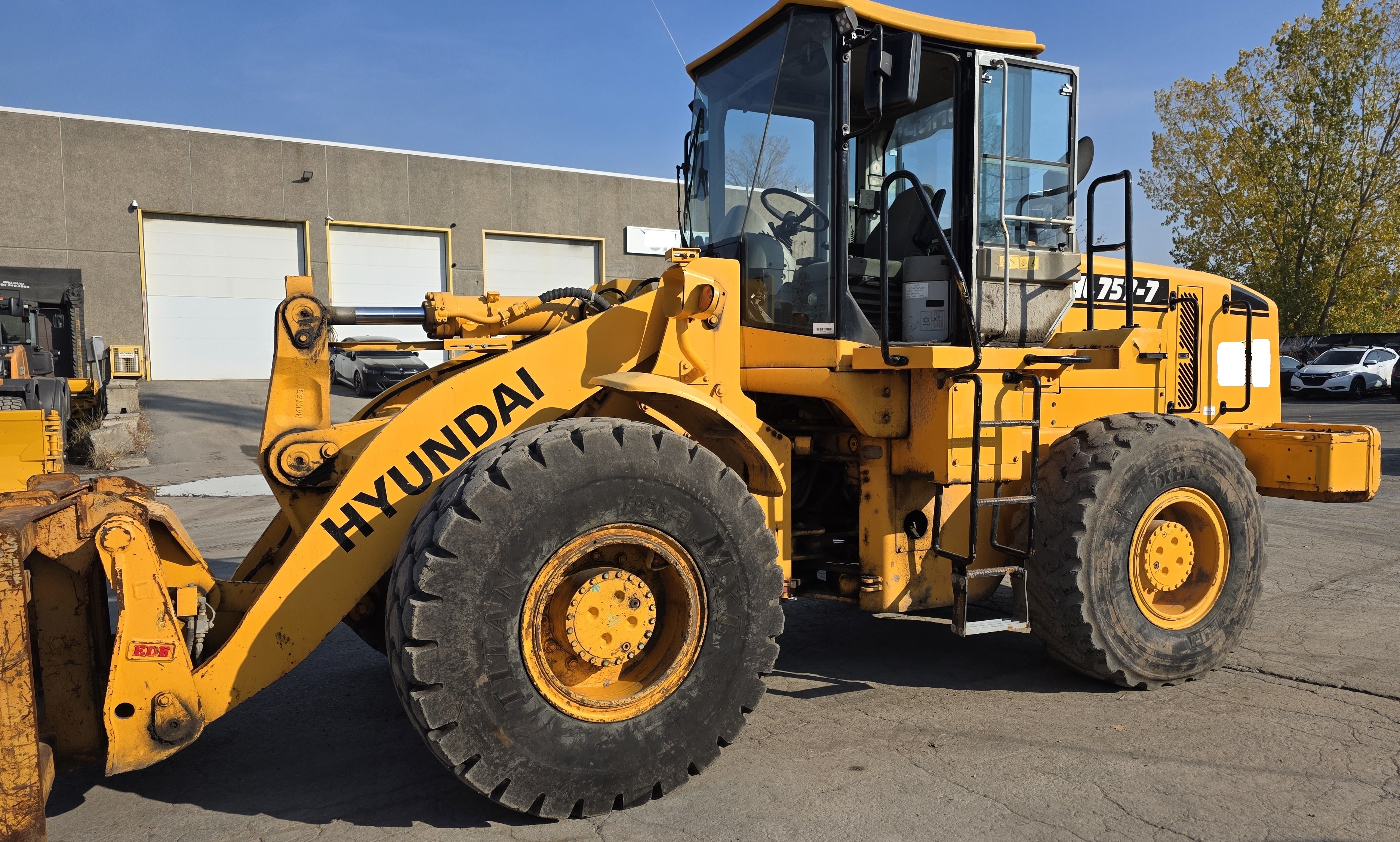Used 2006 Hyundai 757-7