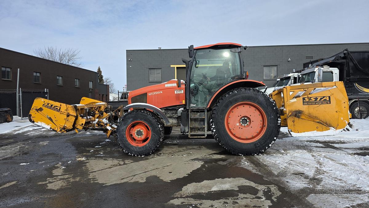 Used 2014 Kubota M135GX