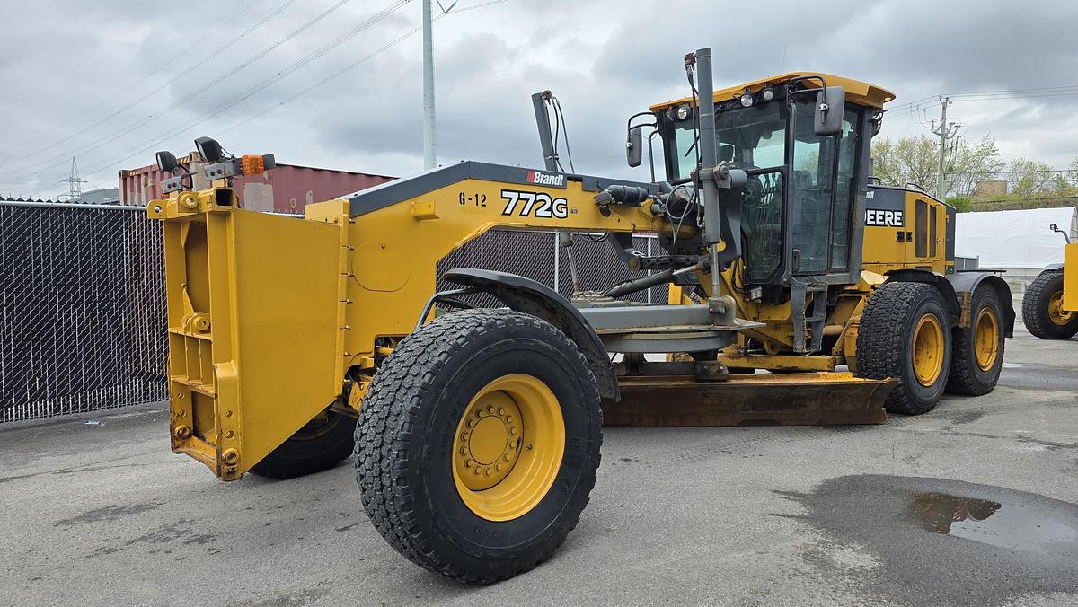 Used 2010 John Deere 772G