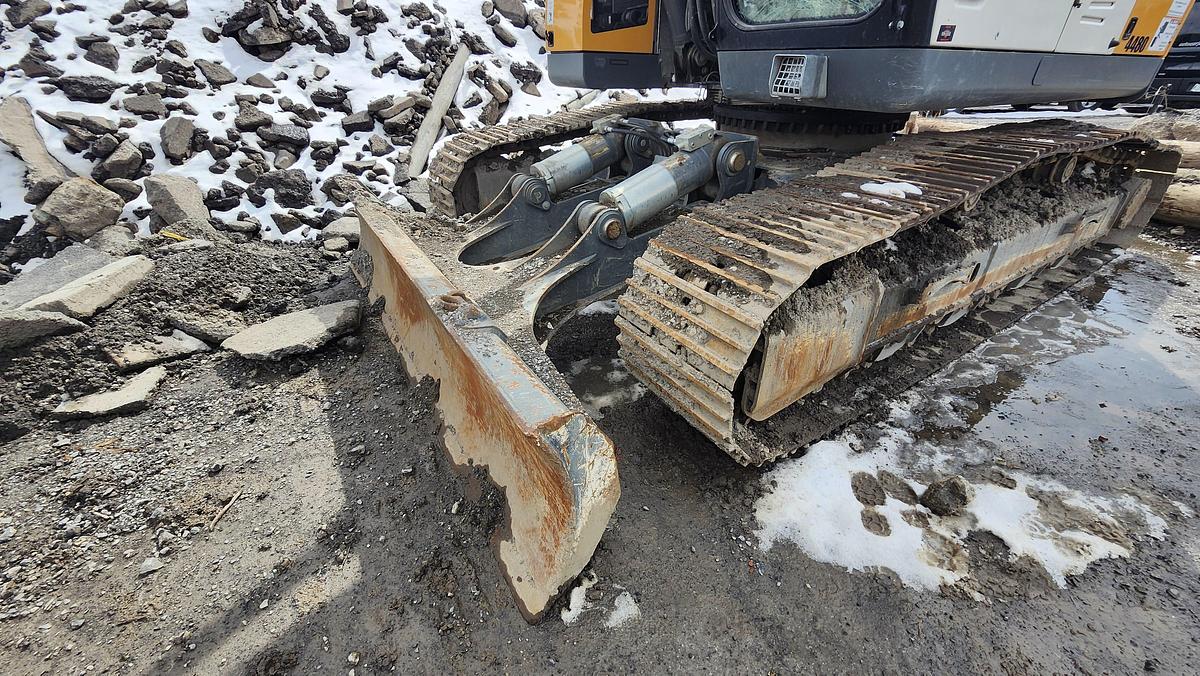 Used 2020 Liebherr R936 Compact LC