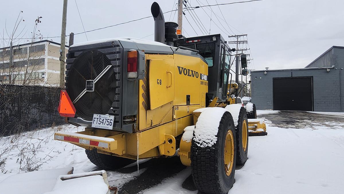 Used 2006 Volvo G740B
