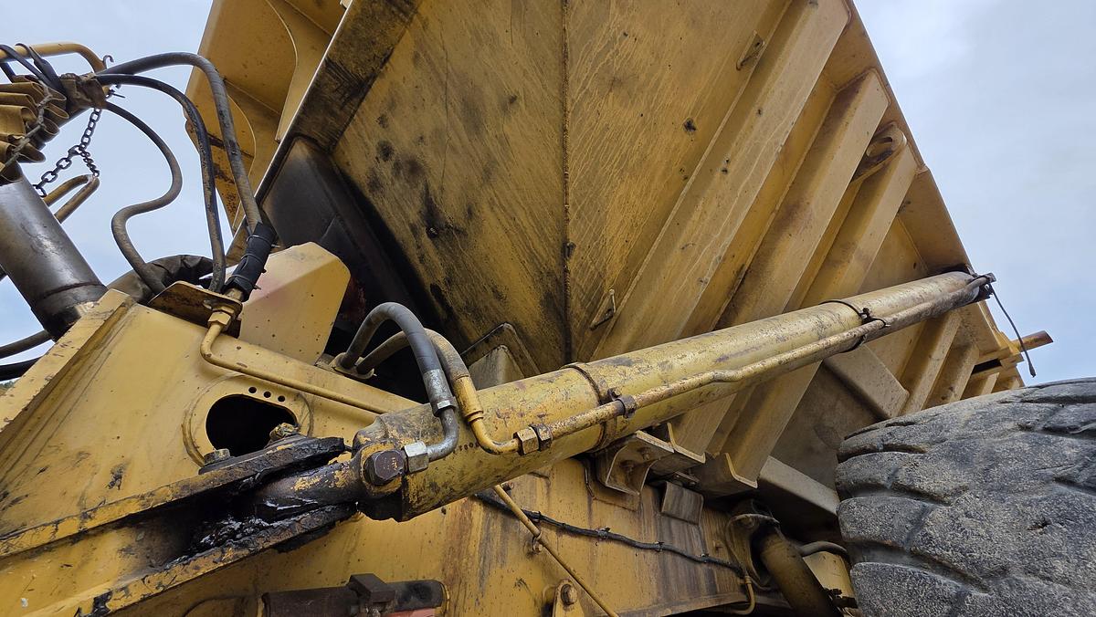 Used 1997 Caterpillar D400E