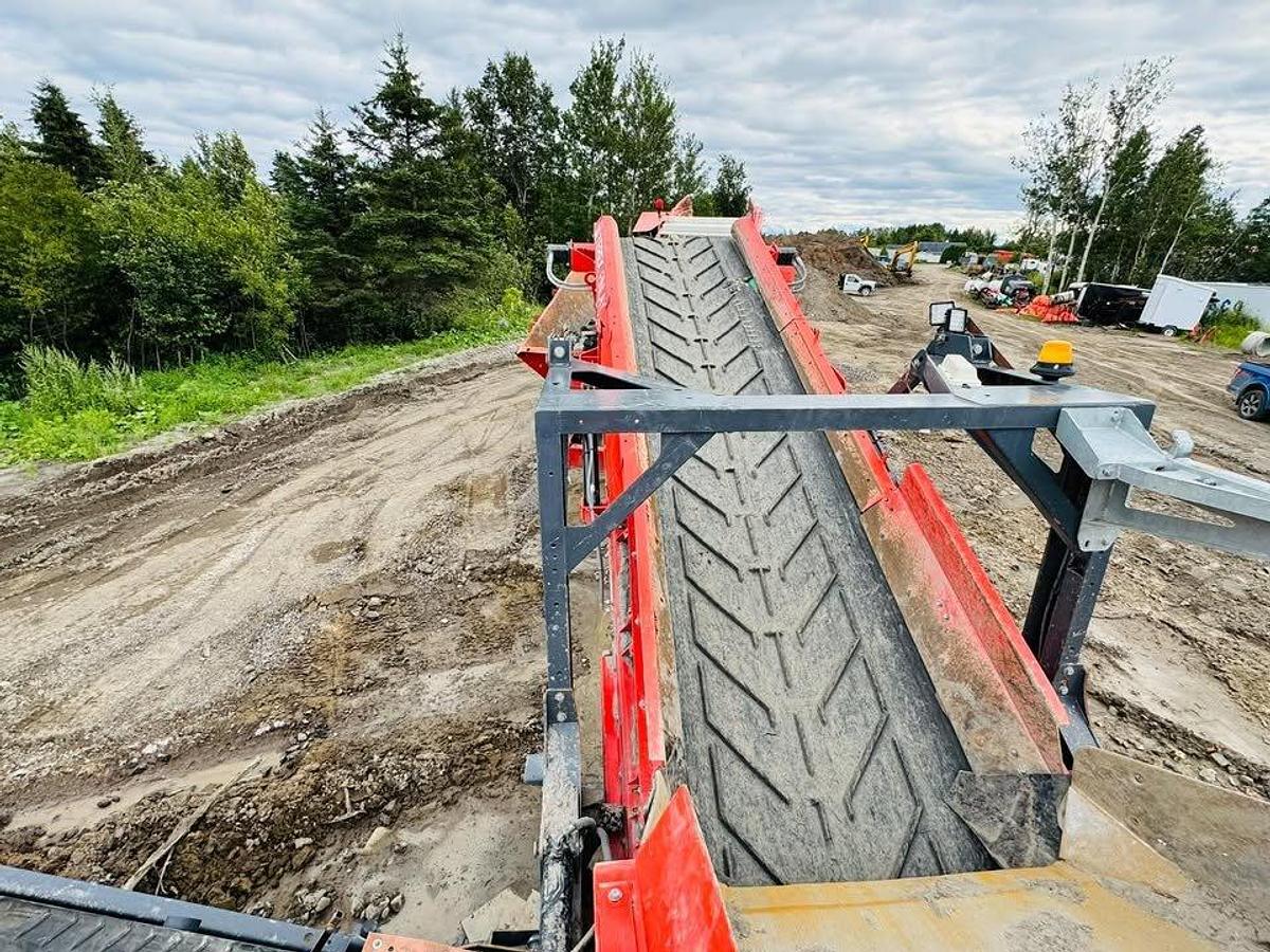 Used 2021 Terex Finlay 883+