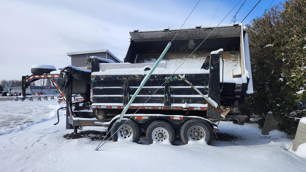 Used 2014 Roll-Off 2 essieux / 2 axles