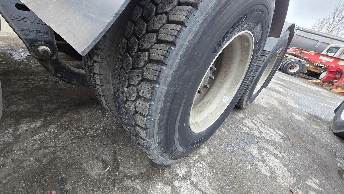 Used 2011 Peterbilt 378