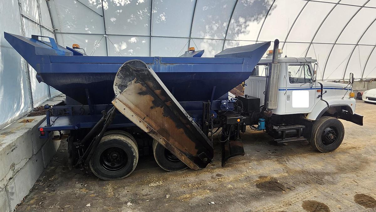 Used 2002 International 2674