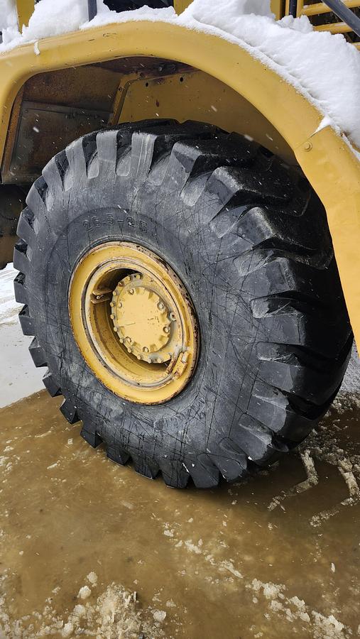 Used 2001 Caterpillar 735