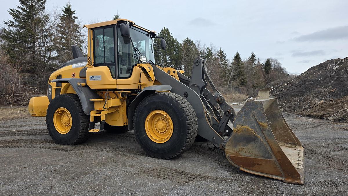 Used 2015 Volvo L90H