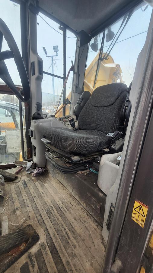 Used 2006 Volvo G940