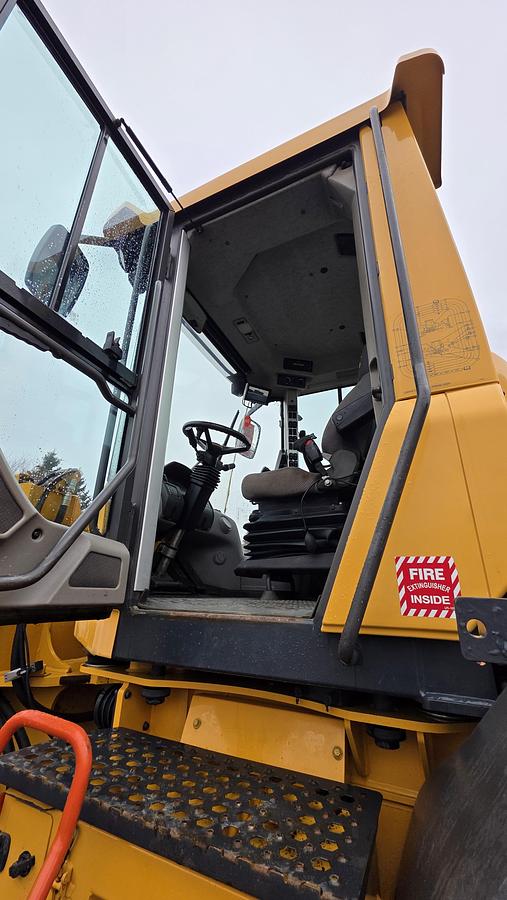 Used 2016 Volvo L70H