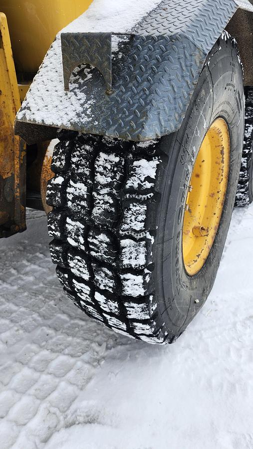 Used 2012 Volvo G970